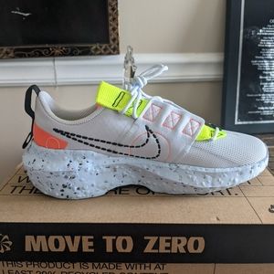 Nike size 5'5 in women